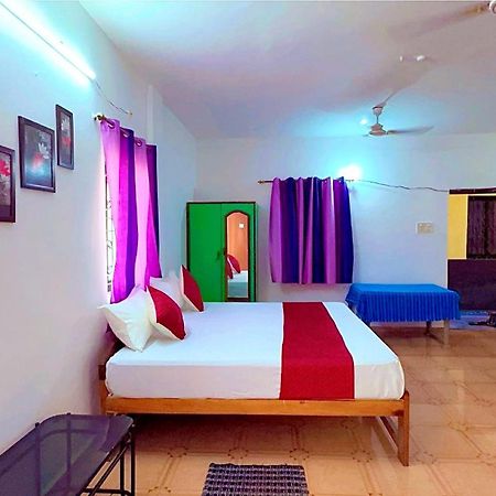 Deepti Guest House Кандолим Экстерьер фото