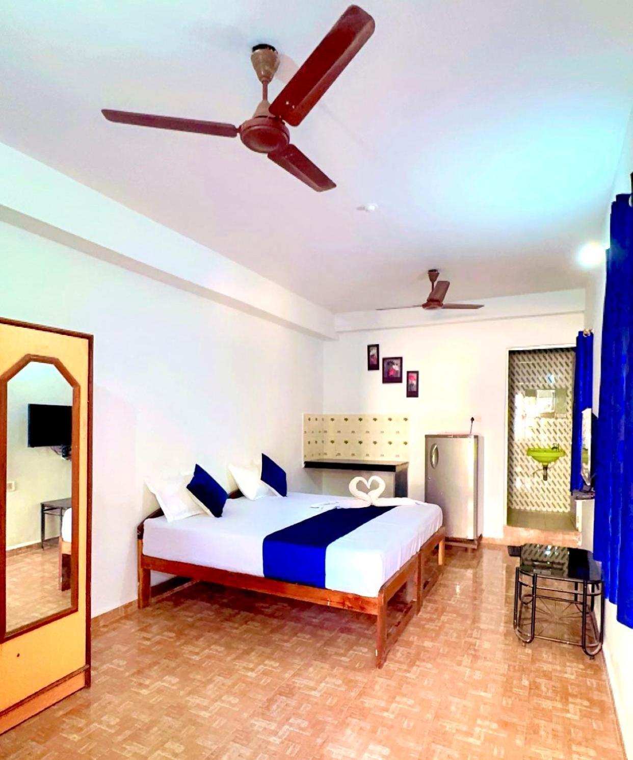 Deepti Guest House Кандолим Экстерьер фото