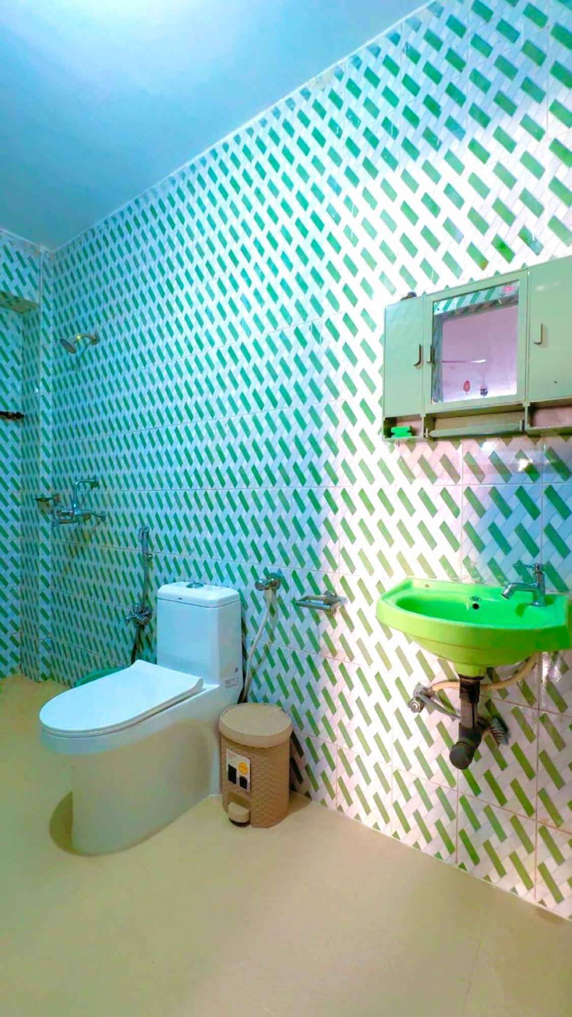 Deepti Guest House Кандолим Экстерьер фото